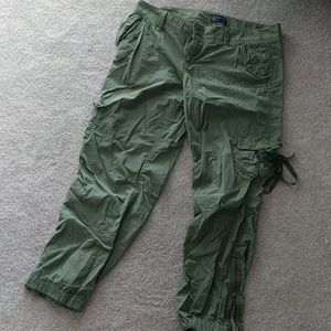 Army green capri